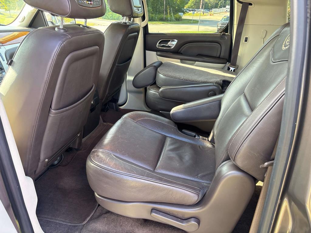 used 2012 Cadillac Escalade ESV car, priced at $22,995