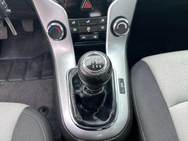 used 2016 Chevrolet Cruze Limited car, priced at $9,995