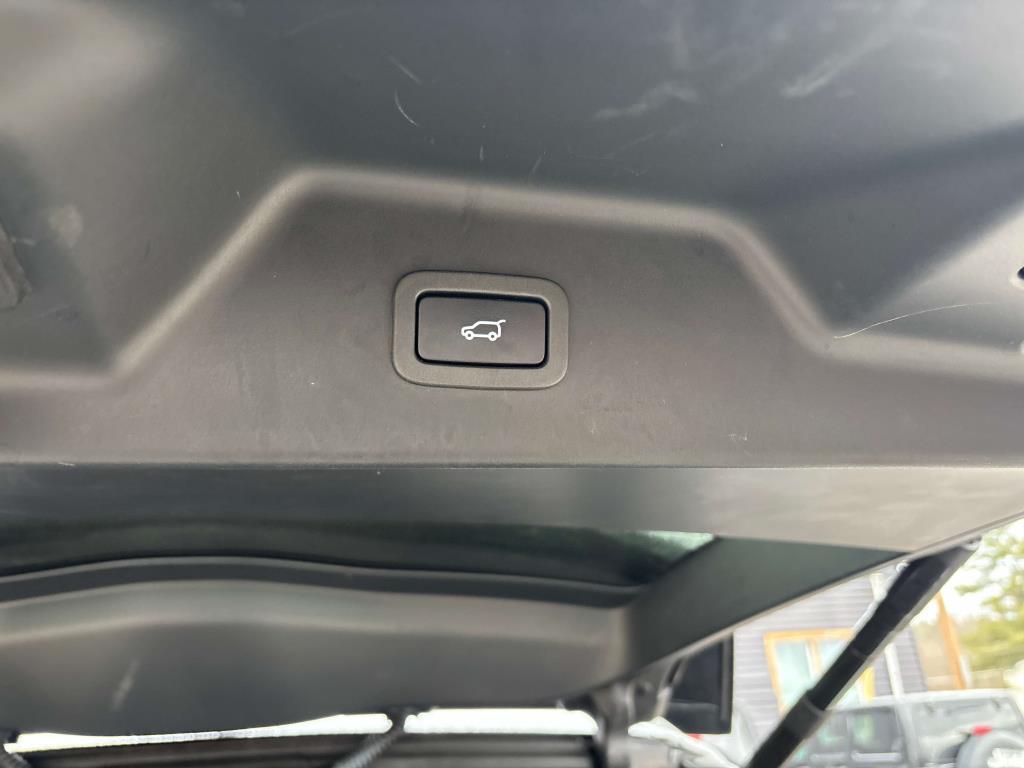used 2018 Land Rover Range Rover car, priced at $25,995