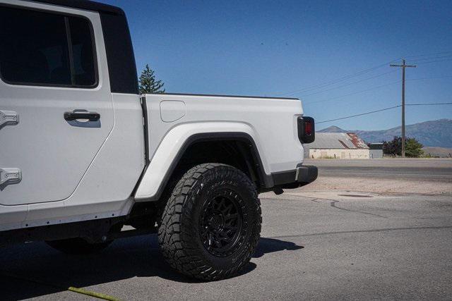 used 2022 Jeep Gladiator car, priced at $33,047