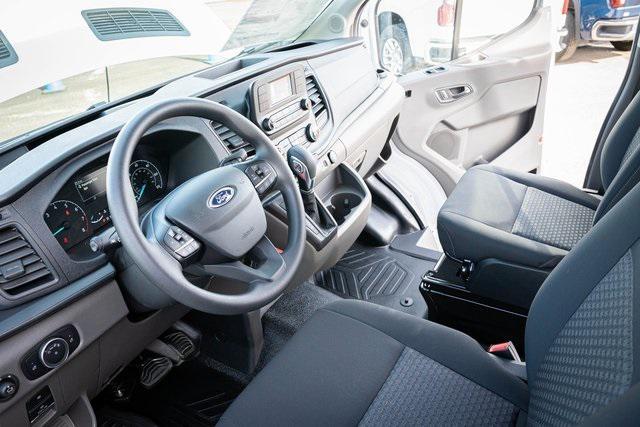 new 2025 Ford Transit-250 car