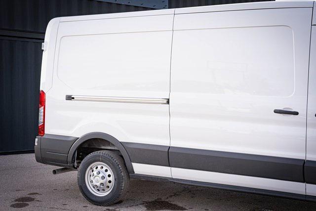 new 2025 Ford Transit-250 car