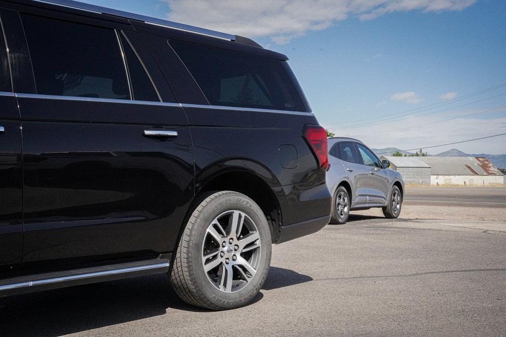 used 2022 Ford Expedition car, priced at $49,990