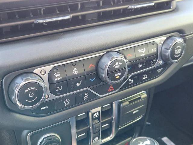 new 2025 Jeep Wrangler car, priced at $53,364