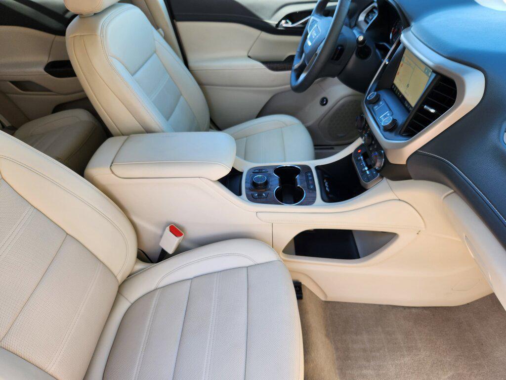 used 2023 GMC Acadia car, priced at $39,999