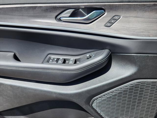new 2025 Jeep Grand Cherokee car, priced at $46,353