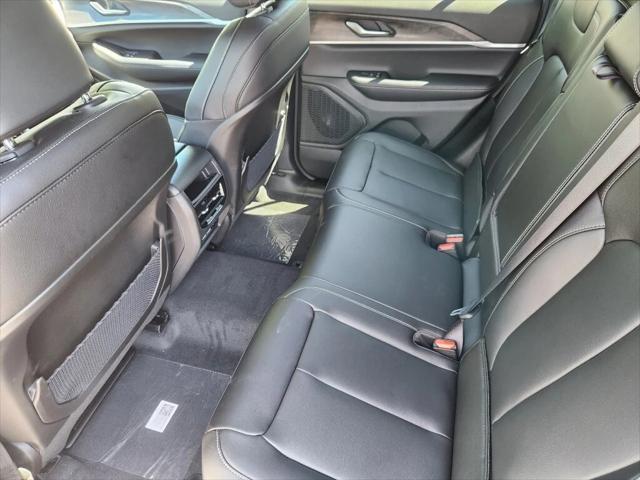 new 2025 Jeep Grand Cherokee car, priced at $46,353
