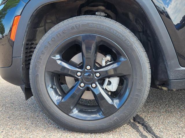 used 2023 Jeep Grand Cherokee car, priced at $33,999
