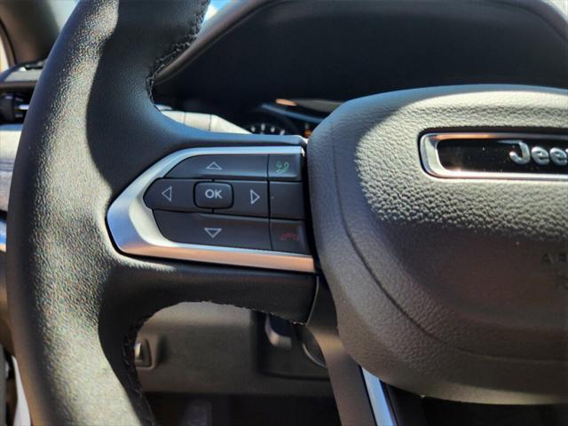 new 2025 Jeep Compass car, priced at $28,800