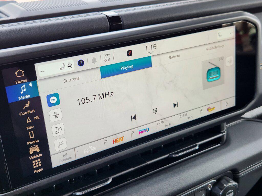 new 2025 Jeep Gladiator car, priced at $46,979