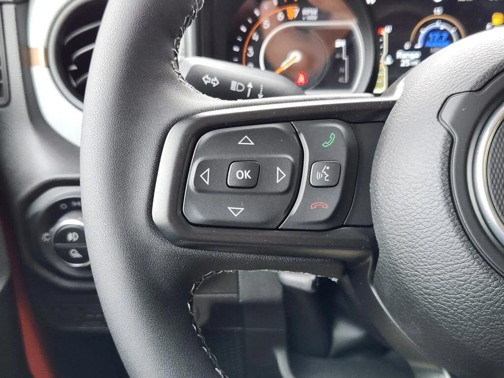 new 2025 Jeep Gladiator car, priced at $45,891
