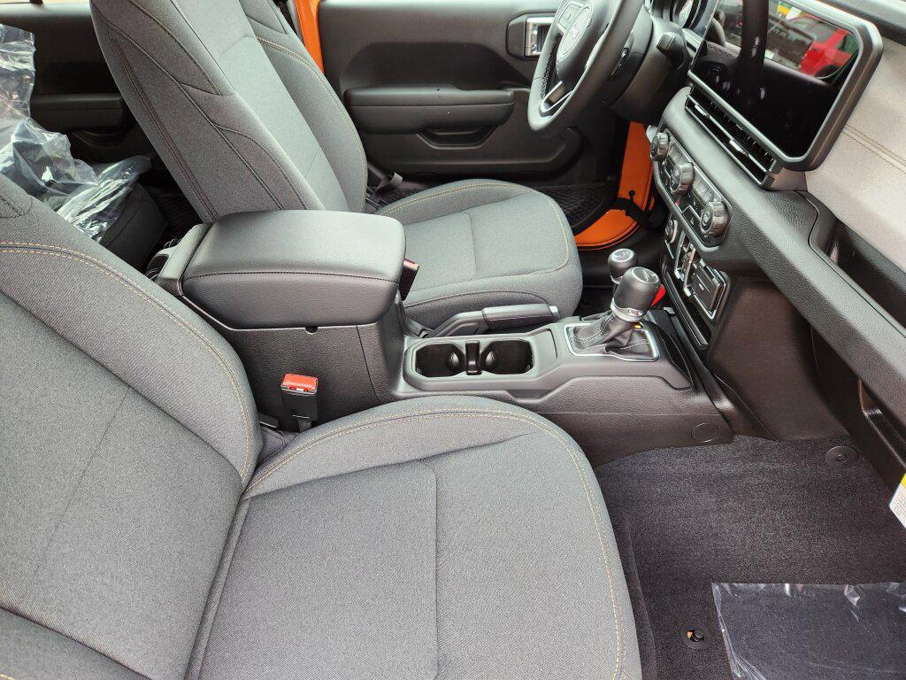 new 2025 Jeep Gladiator car, priced at $45,891