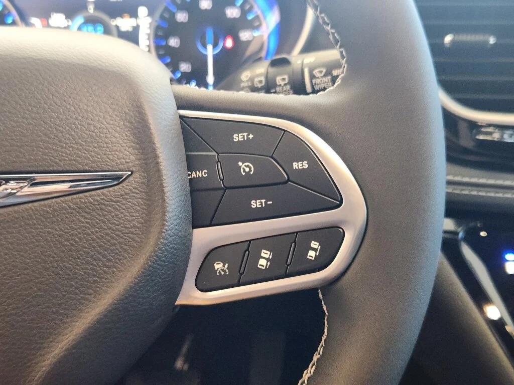 new 2026 Chrysler Pacifica car, priced at $43,260