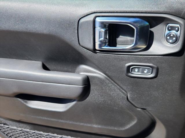 new 2025 Jeep Gladiator car, priced at $46,823