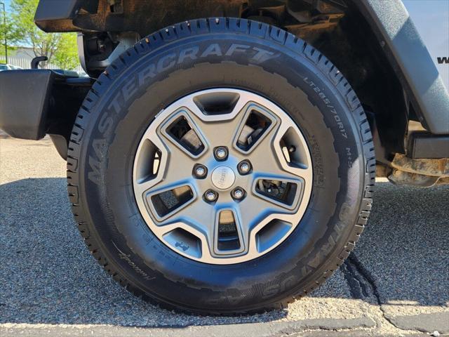 used 2015 Jeep Wrangler Unlimited car, priced at $22,999