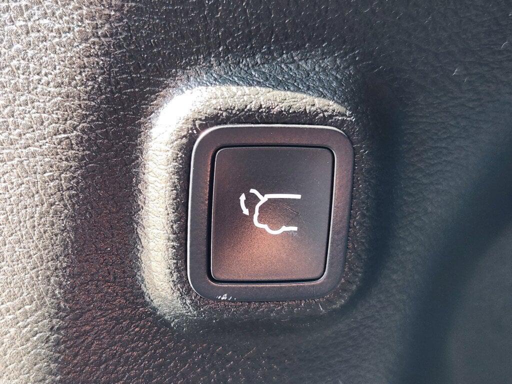 used 2023 Jeep Cherokee car, priced at $24,500