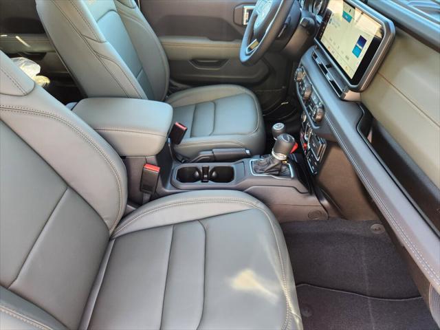 new 2025 Jeep Gladiator car, priced at $51,836