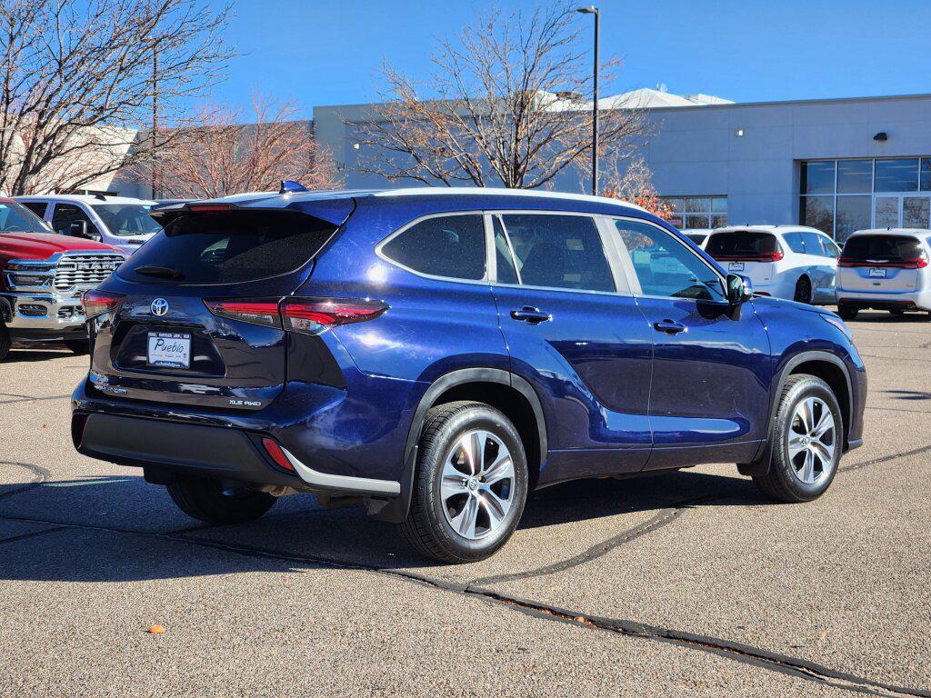 used 2024 Toyota Highlander car, priced at $42,999