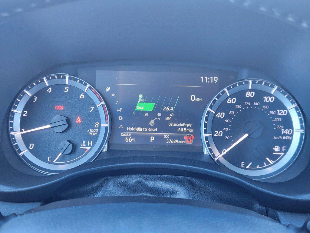 used 2024 Toyota Highlander car, priced at $42,999