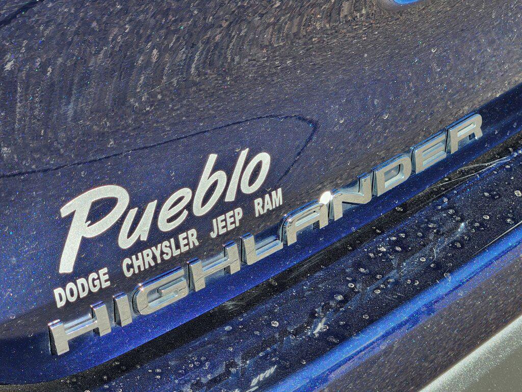 used 2024 Toyota Highlander car, priced at $42,999