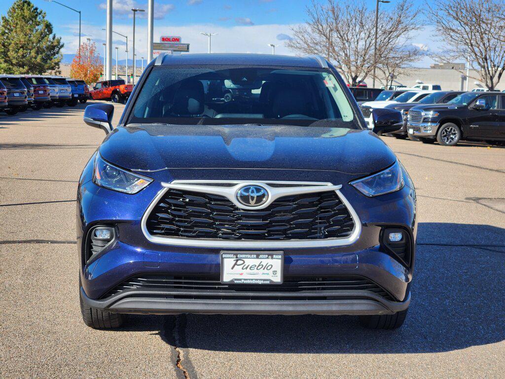 used 2024 Toyota Highlander car, priced at $42,999