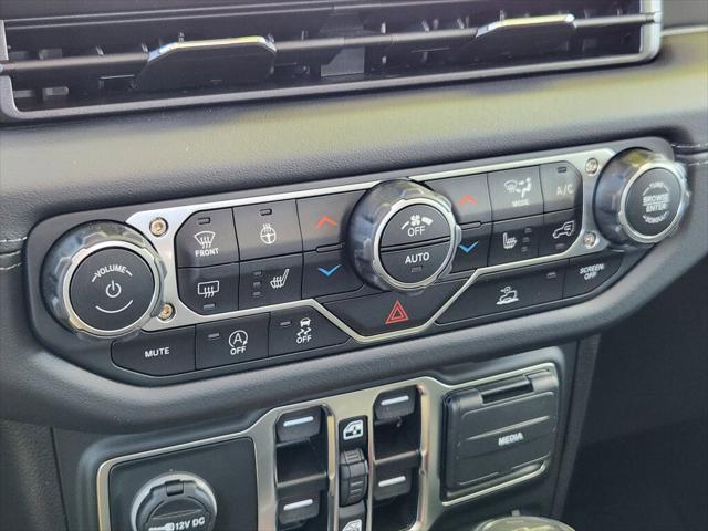 new 2025 Jeep Gladiator car, priced at $48,827