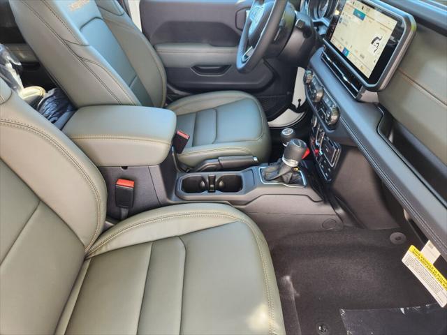 new 2025 Jeep Gladiator car, priced at $48,827
