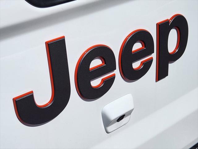 new 2025 Jeep Gladiator car, priced at $48,827