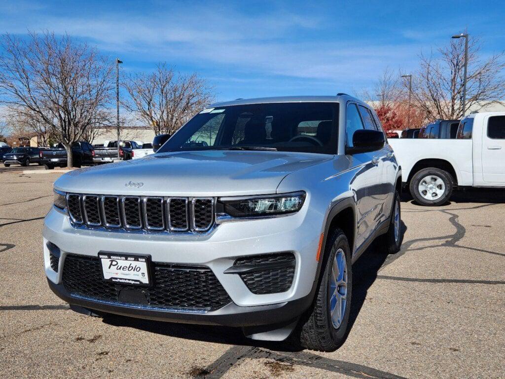 new 2025 Jeep Grand Cherokee car, priced at $39,909