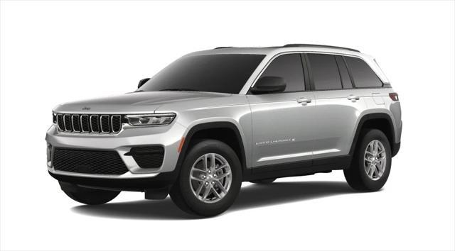 new 2025 Jeep Grand Cherokee car, priced at $43,969