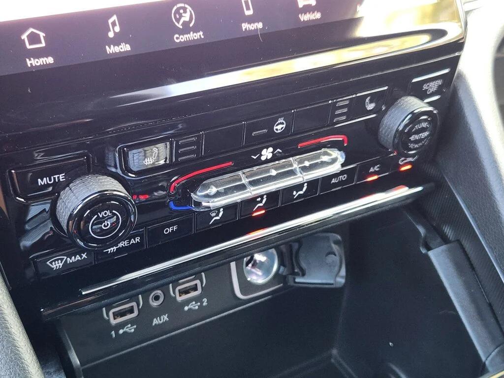 new 2025 Jeep Grand Cherokee L car, priced at $45,750