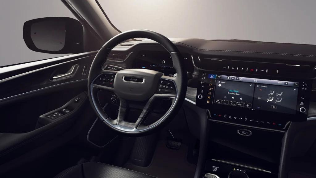 new 2026 Jeep Grand Cherokee car, priced at $54,179