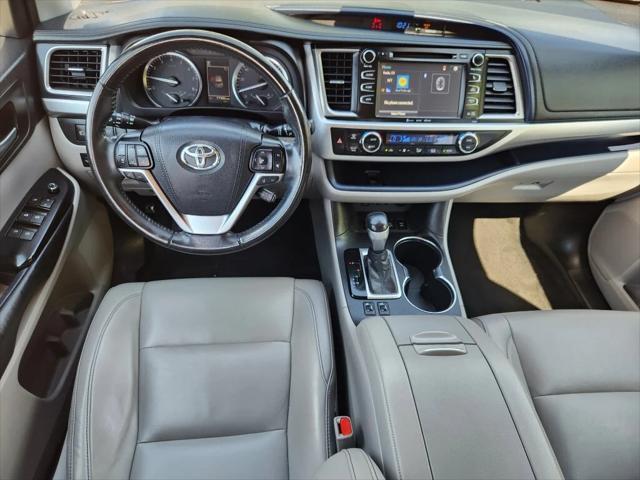 used 2019 Toyota Highlander car, priced at $26,999