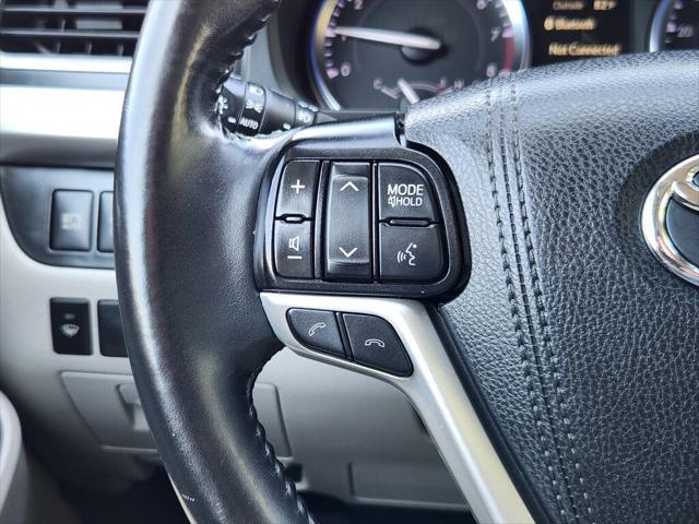used 2019 Toyota Highlander car, priced at $26,999