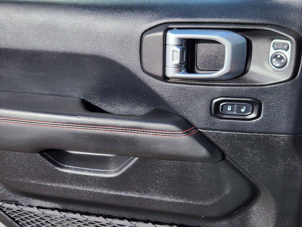 used 2019 Jeep Wrangler Unlimited car, priced at $35,999