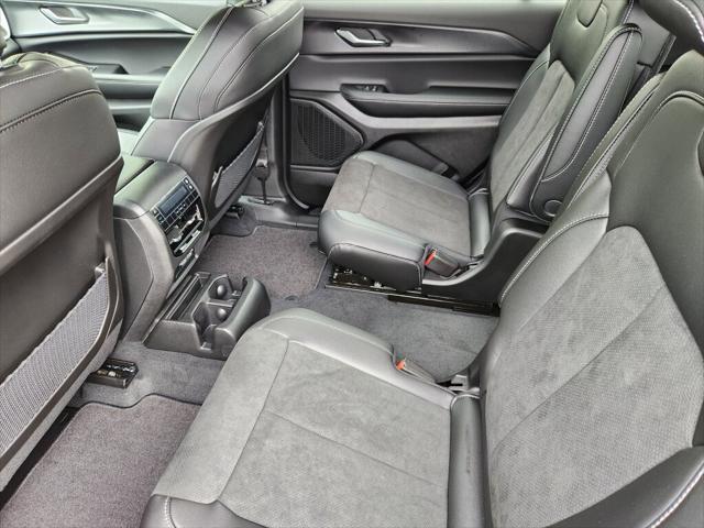 new 2025 Jeep Grand Cherokee L car, priced at $45,370