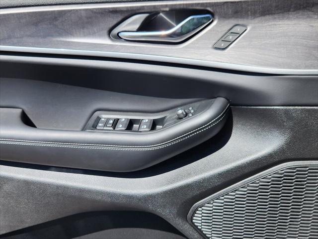 new 2025 Jeep Grand Cherokee car, priced at $46,163