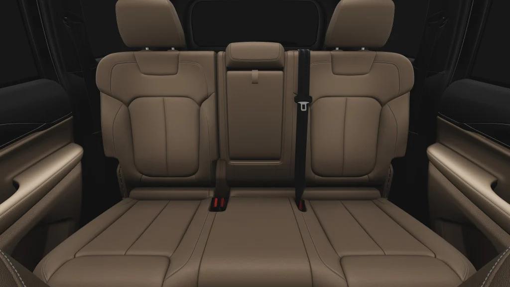 new 2025 Jeep Grand Cherokee car, priced at $47,999