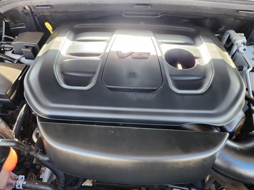 used 2021 Jeep Grand Cherokee car, priced at $24,999