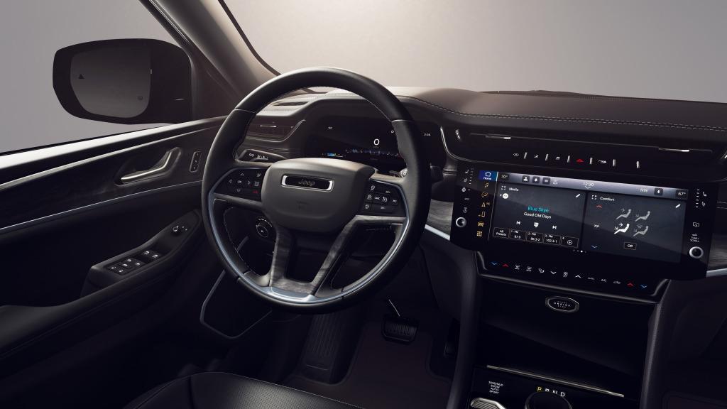 new 2026 Jeep Grand Cherokee car, priced at $54,179