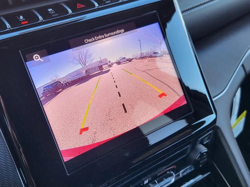 new 2025 Jeep Grand Cherokee car, priced at $37,474