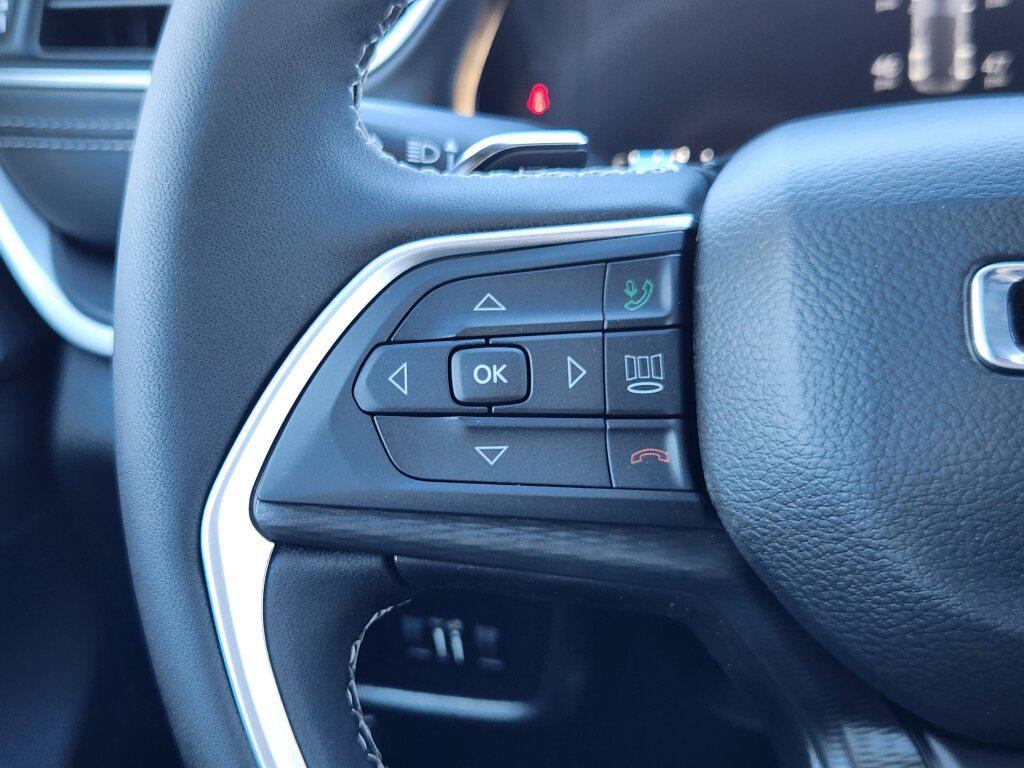 new 2025 Jeep Grand Cherokee car, priced at $37,474