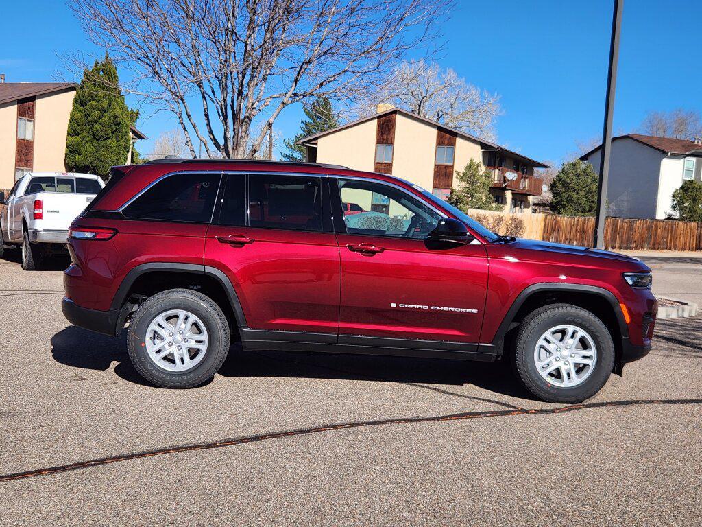 new 2025 Jeep Grand Cherokee car, priced at $37,474