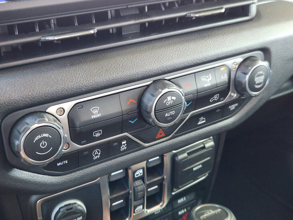 new 2025 Jeep Gladiator car, priced at $46,795