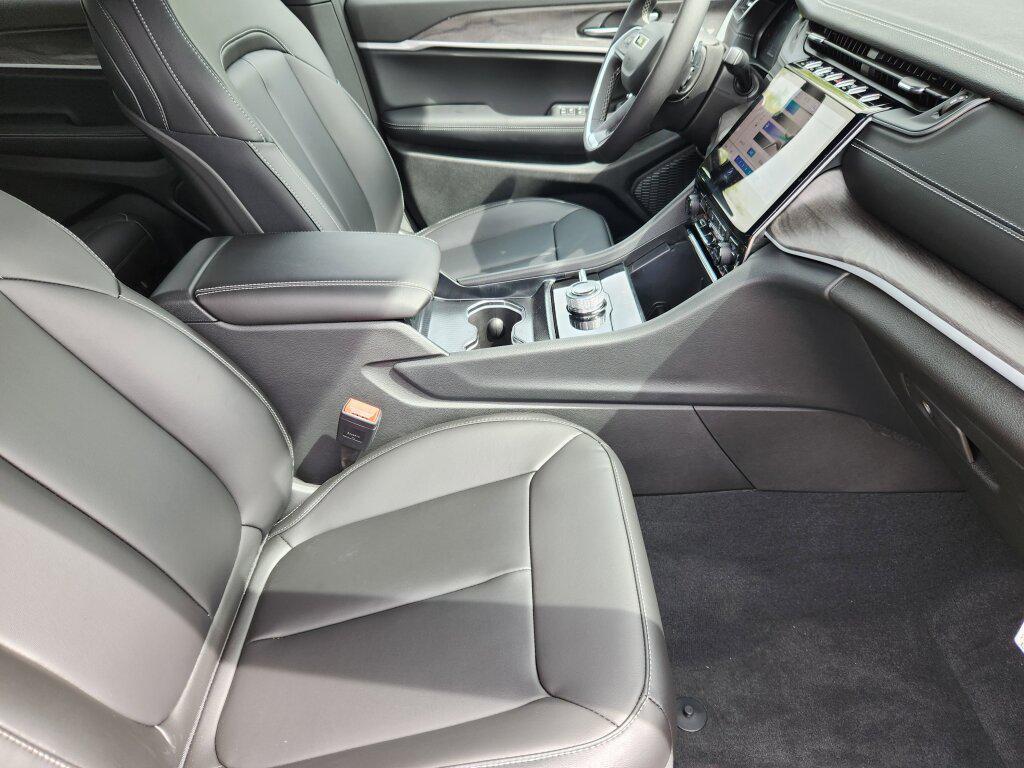 new 2025 Jeep Grand Cherokee L car, priced at $45,750