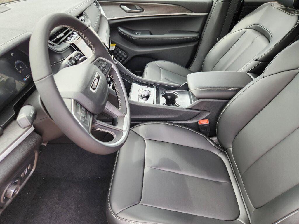 new 2025 Jeep Grand Cherokee L car, priced at $45,750