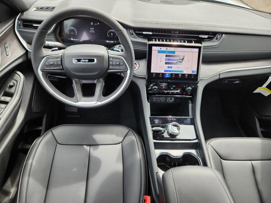 new 2025 Jeep Grand Cherokee L car, priced at $45,750