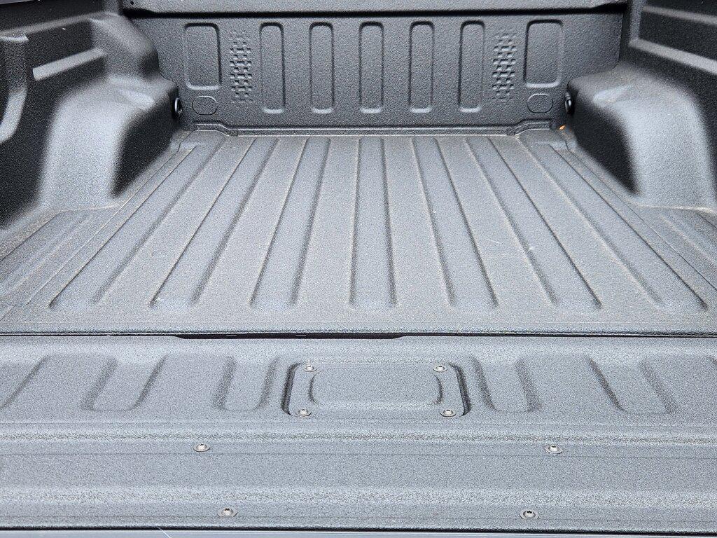 new 2025 Jeep Gladiator car, priced at $45,075