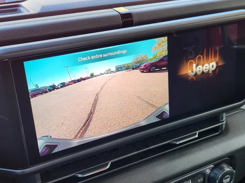 new 2025 Jeep Gladiator car, priced at $43,671