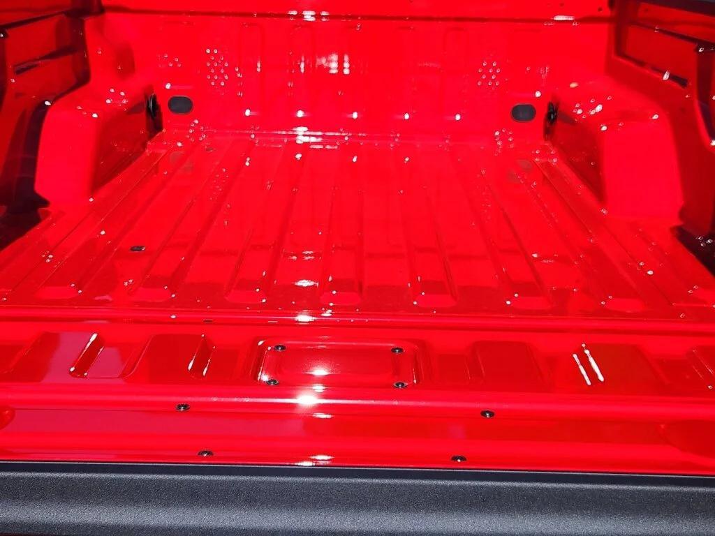 new 2025 Jeep Gladiator car, priced at $43,671